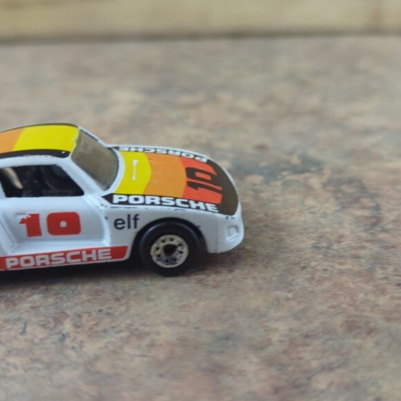 1983 Matchbox Racing Porsche 935 1:64 Diecast Toy Race CAR - Picture 5 of 10